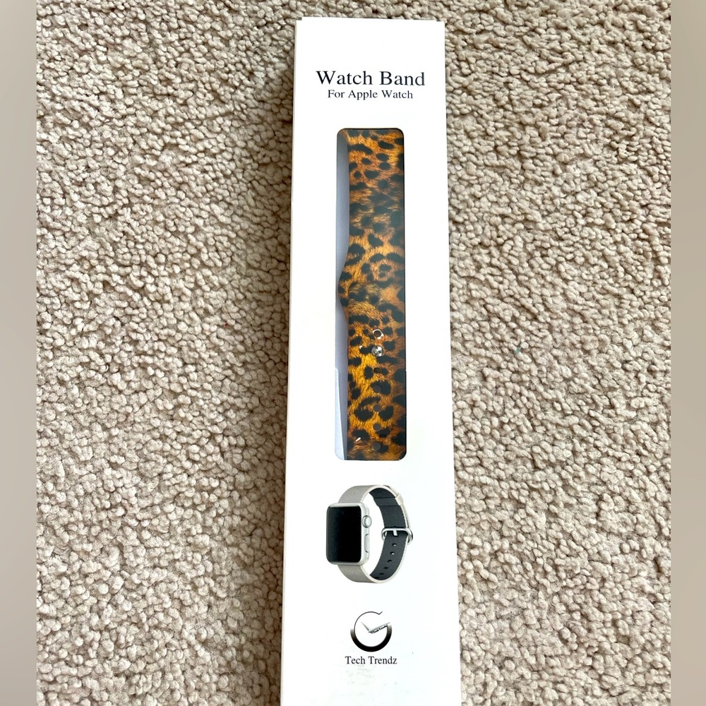 NWT- Cheetah Print Apple Watch Band